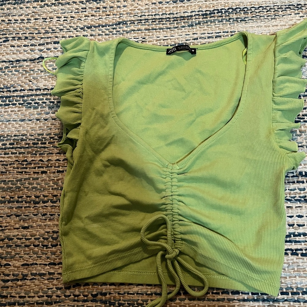 Zara cropped ruffle sleeve top